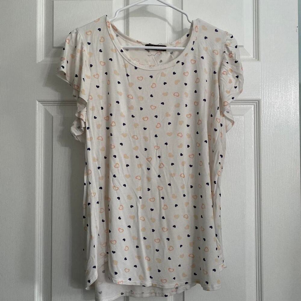 Women's XL White and Pink heart print Shirt - so soft and Feminine!